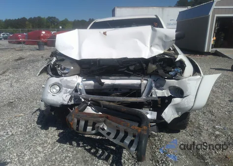 2011 Toyota Tacoma Prerunner V6 from USA, damaged, VIN 3TMJU4GN3BM112325